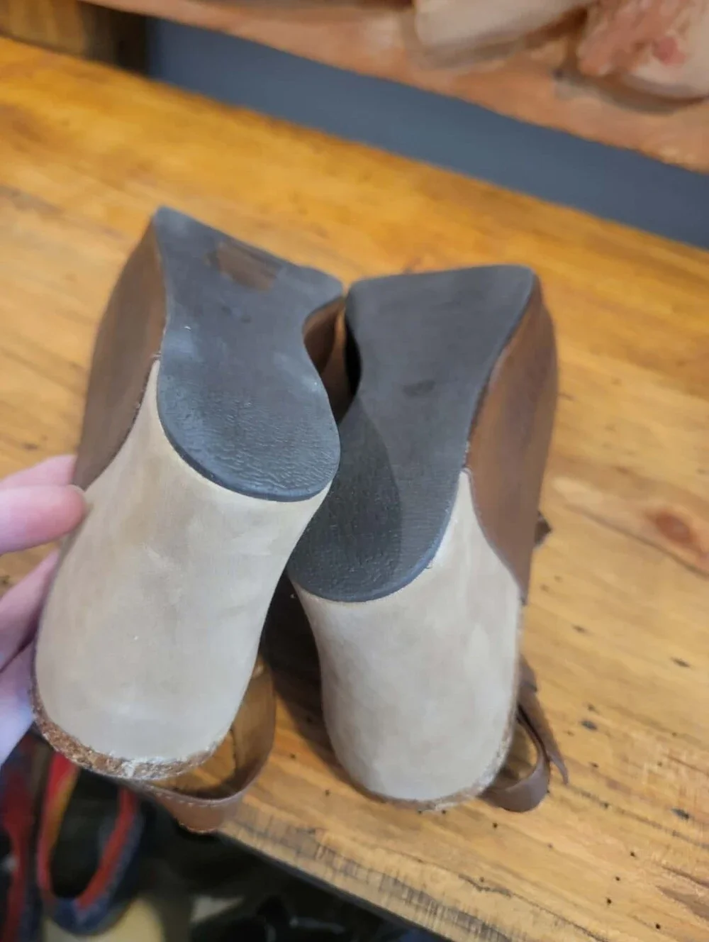 Pierre Dumas Size 8 Brown 2